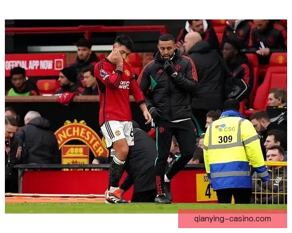 曼联再度接洽英格兰铁卫球员愿加盟曾被标价七千万失败